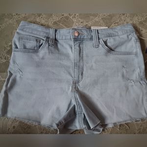 Simple short size 8
